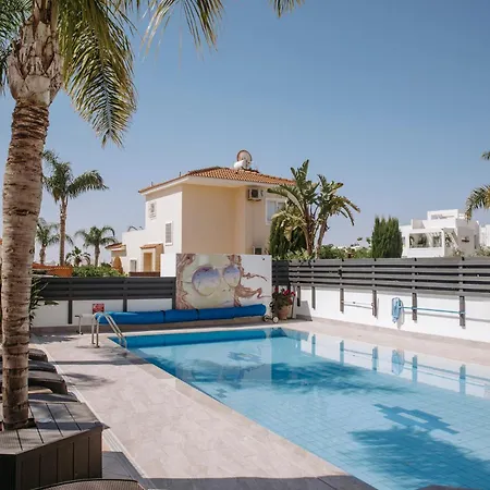 Sunset Private Complex Heated Pool וילה