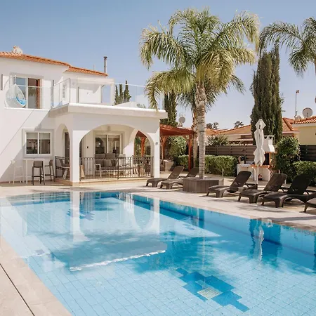 Sunset Private Complex Heated Pool