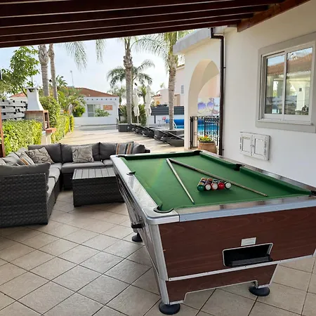 Sunset Private Complex Heated Pool *