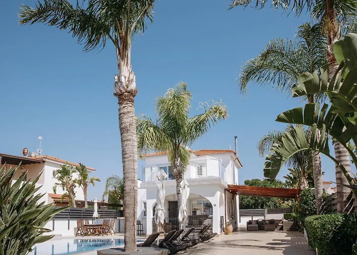 Sunset Private Complex Heated Pool