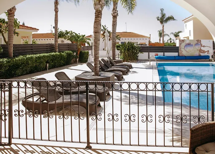 Sunset Private Complex Heated Pool