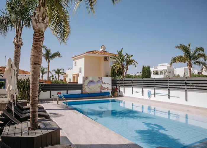 Sunset Private Complex Heated Pool Villa